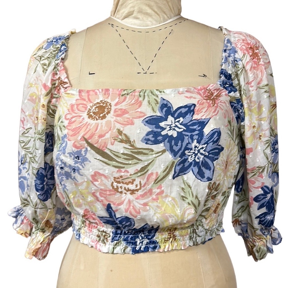 BILLABONG | Royal Wear Top Crop Top Swiss Dot Puff Sleeve Floral‎ in Mult…